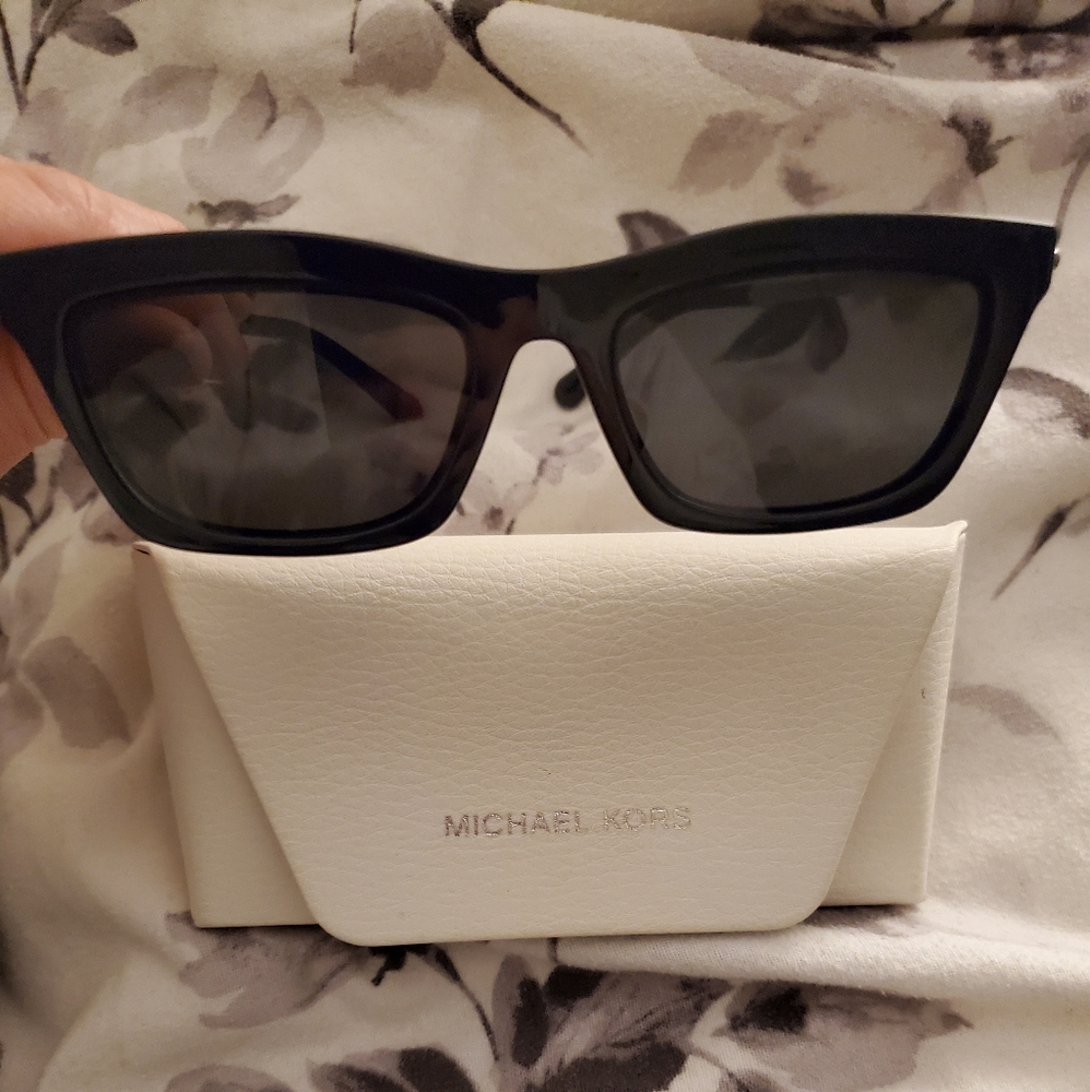 Michael Kors Stowe sunglasses